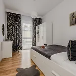 Apartment Lumina Stylish With Parking In Center *