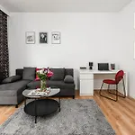 Апартаменты Lumina Stylish With Parking In Center Лодзь