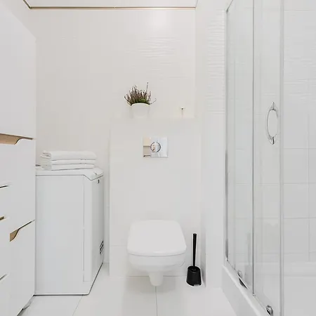 شقة Lumina I Stylish 2-room With Parking I Center I Balcony