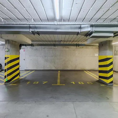 Lumina Stylish With Parking In Center Apartment Lodz (Lodz)