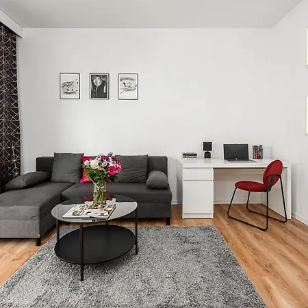 Apartment Lumina I Stylish 2-Room Apartment With Parking I City Center I Balcony Lodz