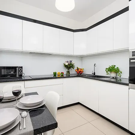 Lumina I Stylish 2-room With Parking I Center I Balcony *