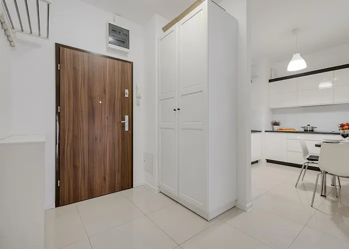 Lumina Stylish With Parking In Center Łódź