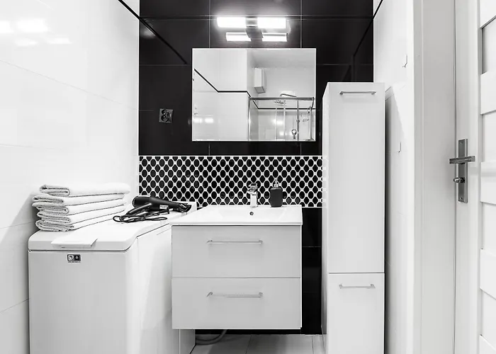 Lumina Stylish With Parking In Center Daire *